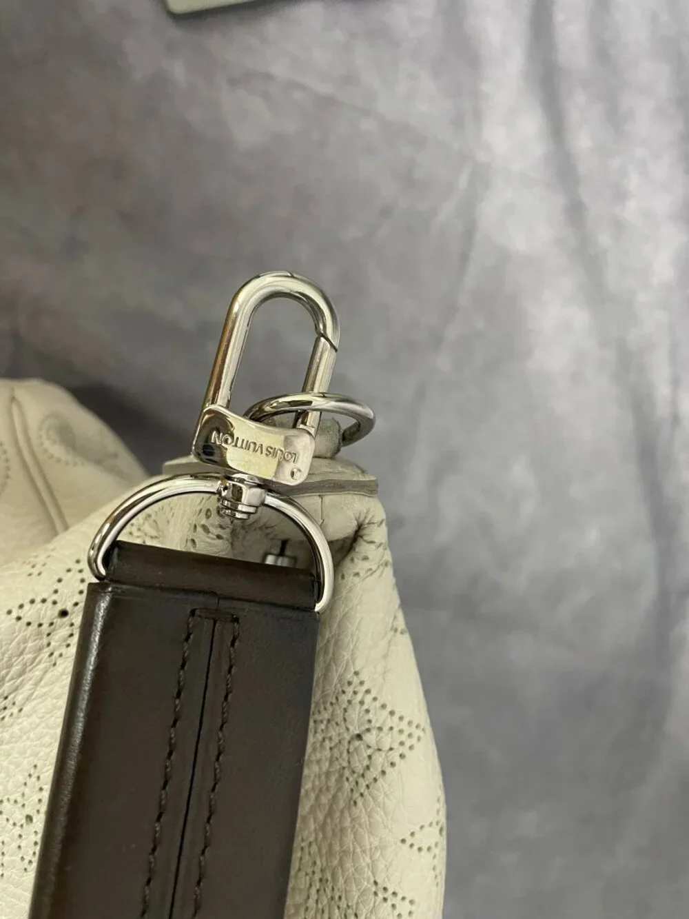 Louis Vuitton Selene PM Shoulder Bag in Winter White Mahina Leather